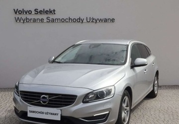 Volvo V60 I Kombi Facelifting 2.0 D3 DRIVE-E 150KM 2016 Volvo V60 2.0 150KM SUMMUM 2 Wlasciciel Serwisowany 2.0 Diesel 150KM