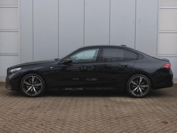 BMW Seria 5 G90-91 2025 BMW Seria 5 540d xDrive Sport Sedan 3.0 (303KM) 2025, zdjęcie 1