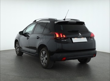 Peugeot 2008 I SUV Facelifting 1.2 PureTech 110KM 2016 Peugeot 2008 1.2 PureTech, Salon Polska, zdjęcie 3