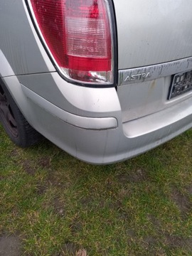 VÍKO KUFRU ZADNÍ SKLO (OKNO) OPEL ASTRA H KOMBI 2005 1.6 BENZÍN Z167