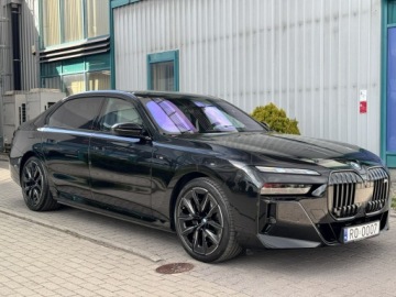 BMW Seria 7 G70 Sedan Plug-In 3.0 M60e 571KM 2023 BMW M760 Gwarancja 01.29. FV 23%. Pełne wyposaż., zdjęcie 3