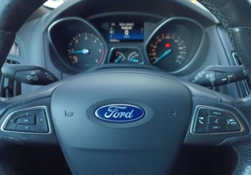 Ford Focus III Kombi Facelifting 2.0 TDCi 150KM 2016 Ford Focus 2.0 TDCI 150KM ST-Line SalonPL SerwisASO Gwarancja 2.0 Diesel, zdjęcie 13