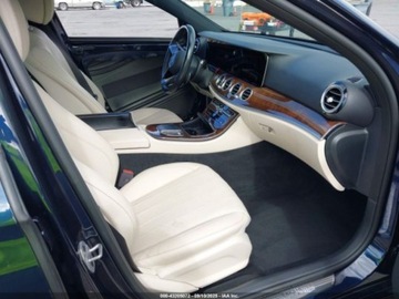 Mercedes Klasa E W214 2023 Mercedes-Benz Klasa E 350 2023 2.0l 2.0 Benzyna 255KM, zdjęcie 9