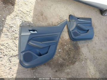 Nissan Altima V 2022 Nissan Altima 2022 Nissan Altima 2.5 SV Sedan 2.5 Benzyna 188KM, zdjęcie 12