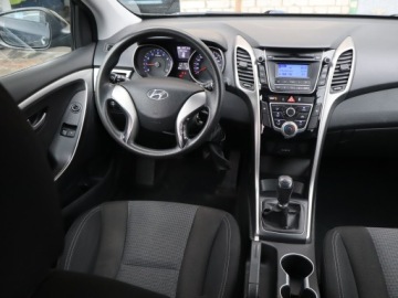 Hyundai i30 II Hatchback 3d 1.4 100KM 2013 Hyundai i30 1.4 CVVT, Klima, Parktronic, zdjęcie 6