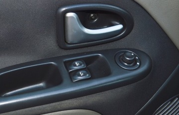 Renault Thalia II 1.4 16v 98KM 2009 RENAULT THALIA II 1.4 98 KM, zdjęcie 30