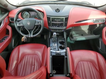 Maserati Levante 2022 Maserati Levante Base 2022 3.0 Benzyna 345KM, zdjęcie 8