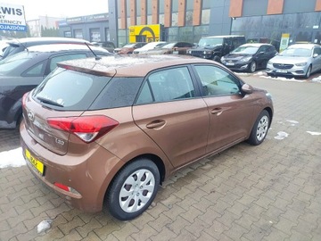 Hyundai i20 II Coupe 1.2 MPI 84KM 2016 Hyundai i20 1.2 84KM,Podgrzewane fotele i kierownica, zdjęcie 1