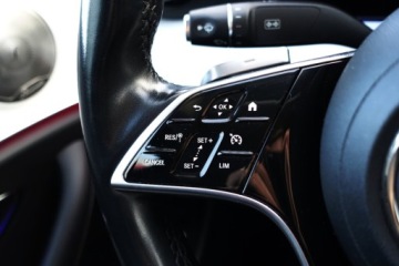 Mercedes Klasa E W213 Limuzyna Facelifting 2.0 E220d 194KM 2021 Mercedes-Benz Klasa E 4Matic Kamera Czujniki park Tempomat Asyst. mart, zdjęcie 23