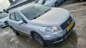 Suzuki SX4 II S-cross 1.6 VVT 120KM 2014 Suzuki SX4 S-Cross 1.6 120 KM Podgrzewane fotele