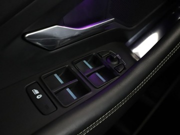 Jaguar E-Pace SUV 2.0 i4P 200KM 2019 Jaguar E-Pace 2.0T R-Dynamic HSE AWD Panorama Navi, zdjęcie 38