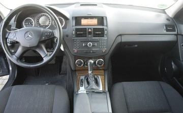 Mercedes Klasa C W204 Limuzyna 1.8 180 K 156KM 2009 Mercedes-Benz Klasa C 1.6B Kompresor Navi Oryginal Lakier 2 Kpl Kol Sprowa, zdjęcie 18