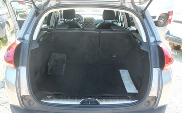 Peugeot 2008 I SUV Facelifting 1.2 PureTech 110KM 2018 Peugeot 2008 1.2 Benzyna 110KM, zdjęcie 11