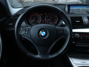 BMW Seria 1 F20-F21 2011 BMW 1 116i, Navi, Klima, Klimatronic, Tempomat, zdjęcie 21