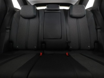 Peugeot 3008 II Crossover Facelifting  1.5 BlueHDi 130KM 2021 Peugeot 3008 Allure Pack automat navi kamera, zdjęcie 17