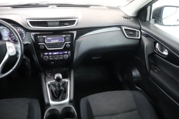 Nissan Qashqai II Crossover 1.2 DIG-T 115KM 2015 Nissan Qashqai 1.2 DIG-T, Salon Polska, Klima, zdjęcie 7