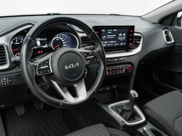 Kia Ceed III Kombi Facelifting 1.5 T-GDI 160KM 2022 Kia Cee'd GD990WN#1.5 T-GDI M 2 stref klima K.cof, zdjęcie 5