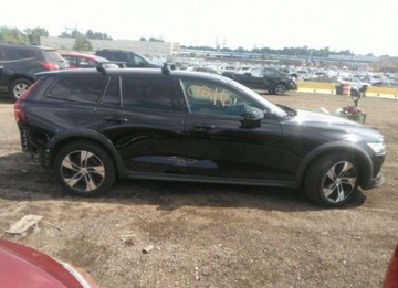 Volvo 2020 Volvo V60 Cross Country 2020, 2.0L, 4x4, T5, od ubezpieczalni 2.0 Benzyna, zdjęcie 2