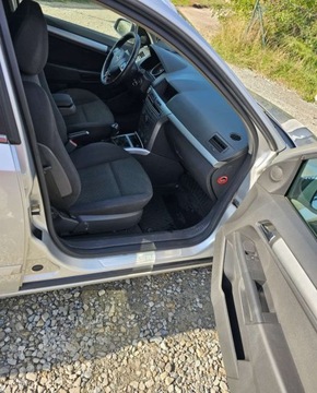 Opel Astra H Kombi 1.9 CDTI ECOTEC 120KM 2007 Opel Astra Opel Astra III 1.9 CDTI Sport 1.9 Diesel 120KM, zdjęcie 8