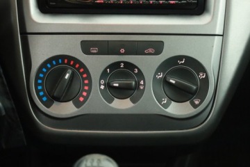 Fiat Punto Punto 2012 Hatchback 3d 1.2 8v 69KM 2012 Fiat Punto 1.2, Salon Polska, 1. Właściciel, zdjęcie 9