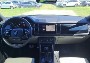 Skoda Kodiaq I SUV Facelifting 2.0 TSI 190KM 2022 Skoda Kodiaq 2.0 TSI 190 KM 4X4 DSG podg. fot. Navi Kamera El. klapa, zdjęcie 13