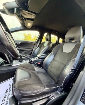 Volvo V40 II Cross Country Facelifting 2.0 T4 190KM 2018 Volvo V40 T4 R-DESIGN 190KM alcantara FULL LED bezwypadkowy 1 wlasciciel F, zdjęcie 19
