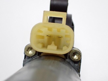 MOTOREK OKNO PRAVÝ ZADNÍ MERCEDES ML 270 W163 02R