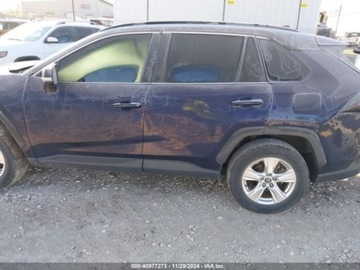 Toyota 2021 Toyota RAV4 2021r., XLE, od ubezpieczalni 2.5 Benzyna 203KM, zdjęcie 3