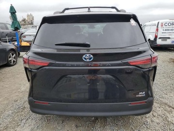 Toyota Sienna III 2022 Toyota Sienna XLE 2022 2.5l 2.5 Hybryda 245KM, zdjęcie 2