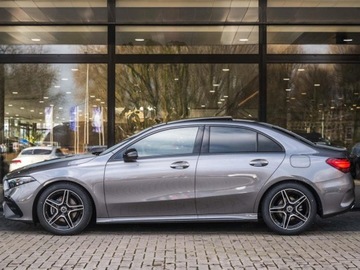 Mercedes Klasa A W177/V177 Sedan Facelifting 1.3 200 163KM 2025 MERCEDES-BENZ A Klasa 200 AMG Line 1.3 (163KM) 2025, zdjęcie 2