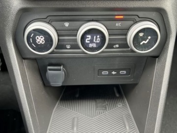 Dacia Jogger 2025 Od ręki - Journey 7-miejsc 1.8 Full Hybrid 155KM, zdjęcie 9