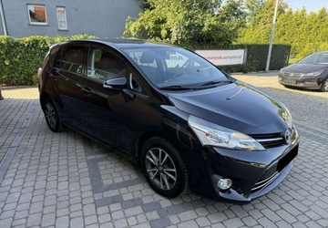 Toyota Verso Minivan Facelifting 1.6 Valvematic 132KM 2015 Toyota Verso 1,6 132KM Klimatronik Navi Serwis 7-osobowy 1.6 Benzyna 132KM, zdjęcie 3