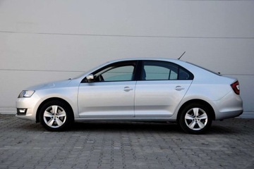 Skoda Rapid II Liftback Facelifting 1.0 TSI 110KM 2019 Skoda RAPID 1.0 Benzyna 110KM, zdjęcie 4