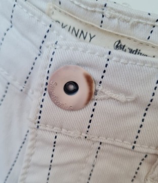 УЗКИЕ ТРУБКИ В БЕЛЫЕ ПОЛОСКИ STRADIVARIUS XS 34