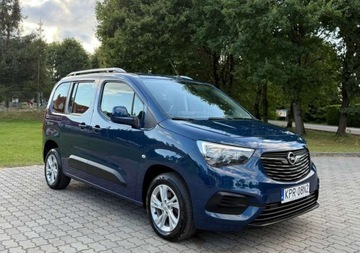 Opel Combo E Kombivan 1.2 Turbo 110KM 2020 Opel Combo Opel Combo 1.2 Turbo StartStop Innovation 1.2 Benzyna 110KM, zdjęcie 1