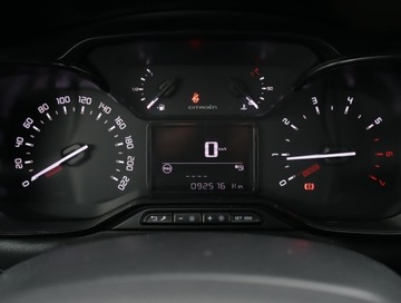 Citroen C3 III Hatchback 1.2 PureTech 82KM 2018 Citroen C3 1.2 PureTech, Klima, Klimatronic, zdjęcie 10