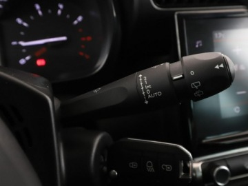 Citroen C3 Aircross  I Crossover Facelifting 1.2 PureTech 110KM 2023 Citroen C3 Aircross PDC klima tempomat, zdjęcie 31