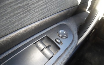 BMW 2011 BMW Seria 1 2011r, 1.6 Benzyna, Lekko uszkodzony bok. 1.6 Benzyna 122KM, zdjęcie 10