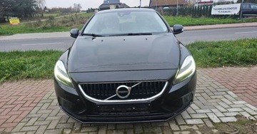 Volvo V40 II Hatchback Facelifting 2.0 D2 120KM 2018 Volvo V40 2018 r. Full LED SKORA nawigacja 2.0 Diesel 120KM, zdjęcie 1