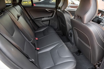 Volvo V60 I Kombi Facelifting 2.0 D2 DRIVE-E 120KM 2018 VOLVO V60 2.0 D2 120PS Lift Serwis Navi Skóry Biała Perła Piękny Gwarancja!, zdjęcie 8