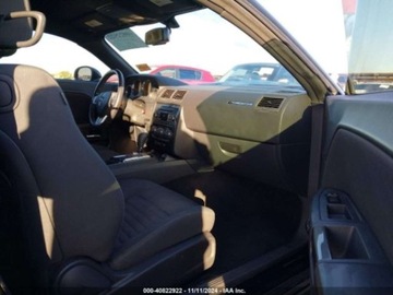 Dodge Challenger III 2012 Dodge Challenger 2012 Dodge Challenger SXT 3.6 Benzyna 305KM, zdjęcie 9