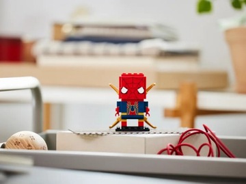 LEGO BrickHeadz 40670 — Железный Человек-Паук
