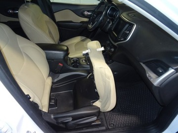 Jeep Cherokee V Terenowy 3.2 V6 272KM 2015 Jeep Cherokee Samochód w bardzo dobrym stanie ,, zdjęcie 12