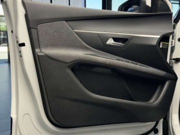 Peugeot 3008 II Crossover 1.2 PureTech 130KM 2017 Peugeot 3008 Active Kamera cofania Nawigacja CarPlayAndroid Auto, zdjęcie 4