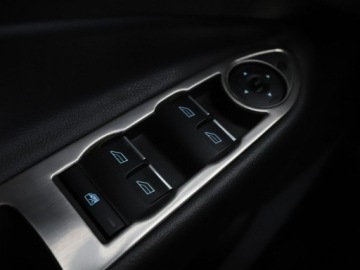 Ford Kuga II SUV 2.0 TDCi 180KM 2015 Ford Kuga Titanium 180KM navi kamera 4x4 panorama, zdjęcie 32