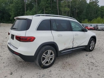 Mercedes GLB 2023 Mercedes-Benz GLB 250 4Matic 2023 2.0l 2.0 Benzyna 221KM, zdjęcie 3