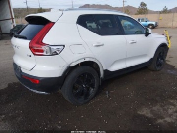 Volvo XC40 Crossover 2.0 T5 247KM 2020 Volvo XC 40 T5 Momentum 2020 2.0 Benzyna 248KM, zdjęcie 5