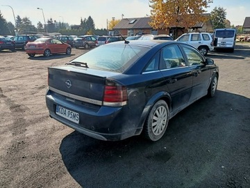 Opel Vectra C Sedan 2.2 DTI ECOTEC 125KM 2004 Opel Vectra 2.2DTI 125KM 02r, zdjęcie 3