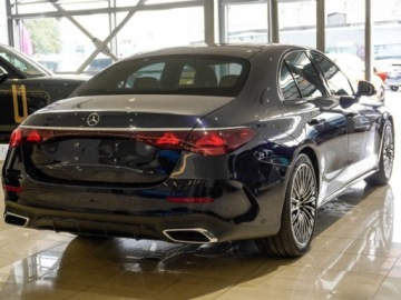 Mercedes Klasa E W214 Sedan 2.0 200 204KM 2026 200 4M Pakiet wyposażenia AMG Premium + Night + Panorama, zdjęcie 3