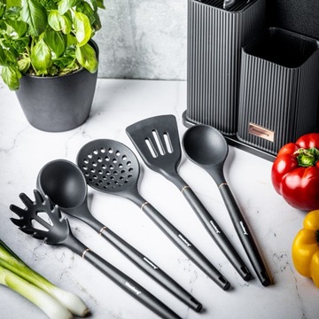 Набор из 5 ножей + набор из 5 кухонной посуды + нарезающая доска + подставка